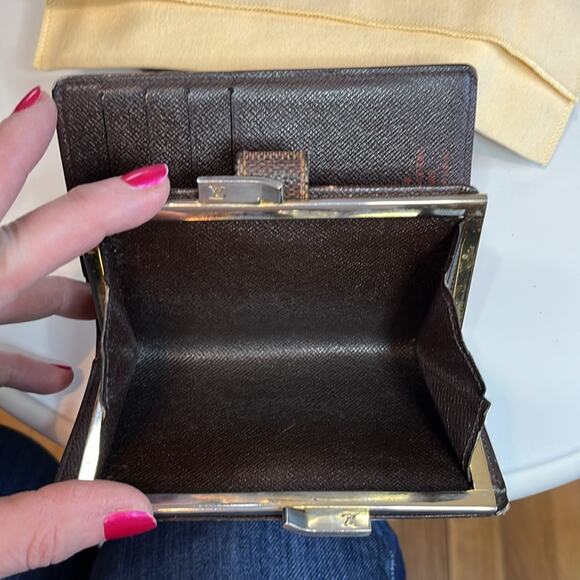 LOUIS VUITTON Vintage Kiss Lock Damier Porte Monnaie Billets Viennois Wallet EUC - Picture 5 of 15